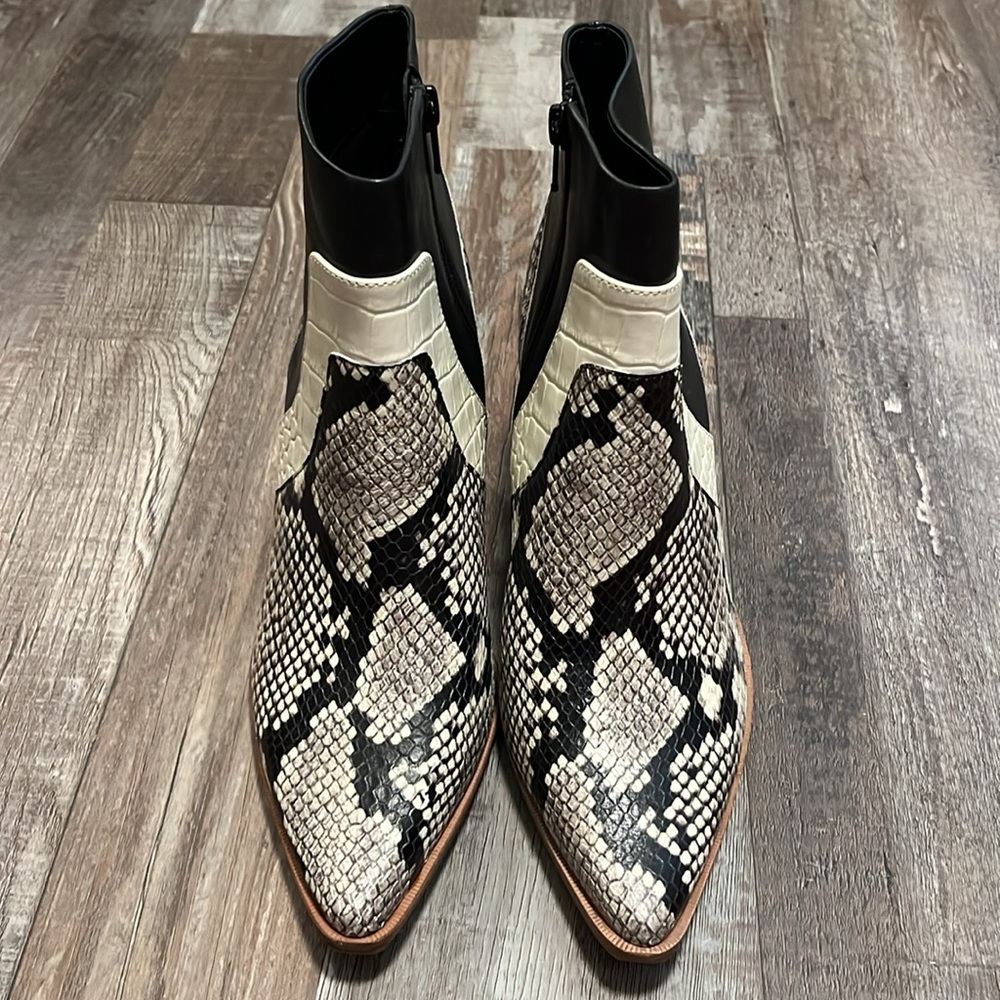 Gianni Bini Snake Skin Ankle Boots - Picture 3 of 7